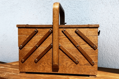 frau-richstein-handarbeitskorb